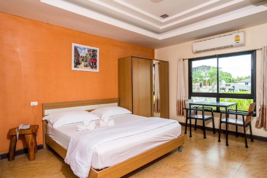 Prew Lom Chom Nam Resort Ban Phan Sadet Nok Bagian luar foto